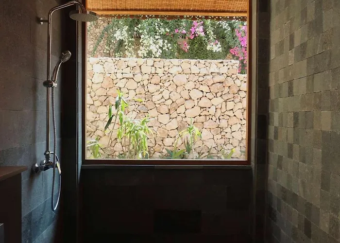 فيلة 3-bedroom Family In *
